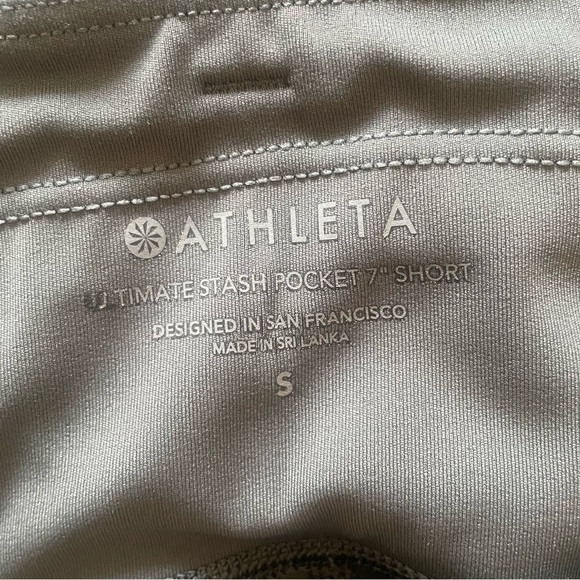 Athleta Ultimate Stash Pocket 7" Short - Picture 6 of 7